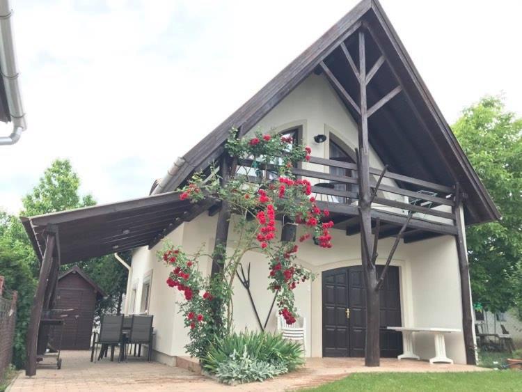 Rozsa Porta Villa Vonyarcvashegy Ngoại thất bức ảnh